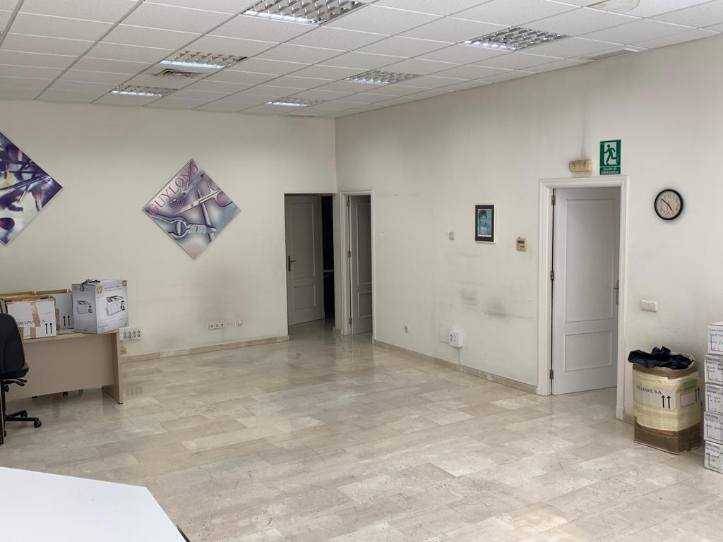 Local en venta en Marbella