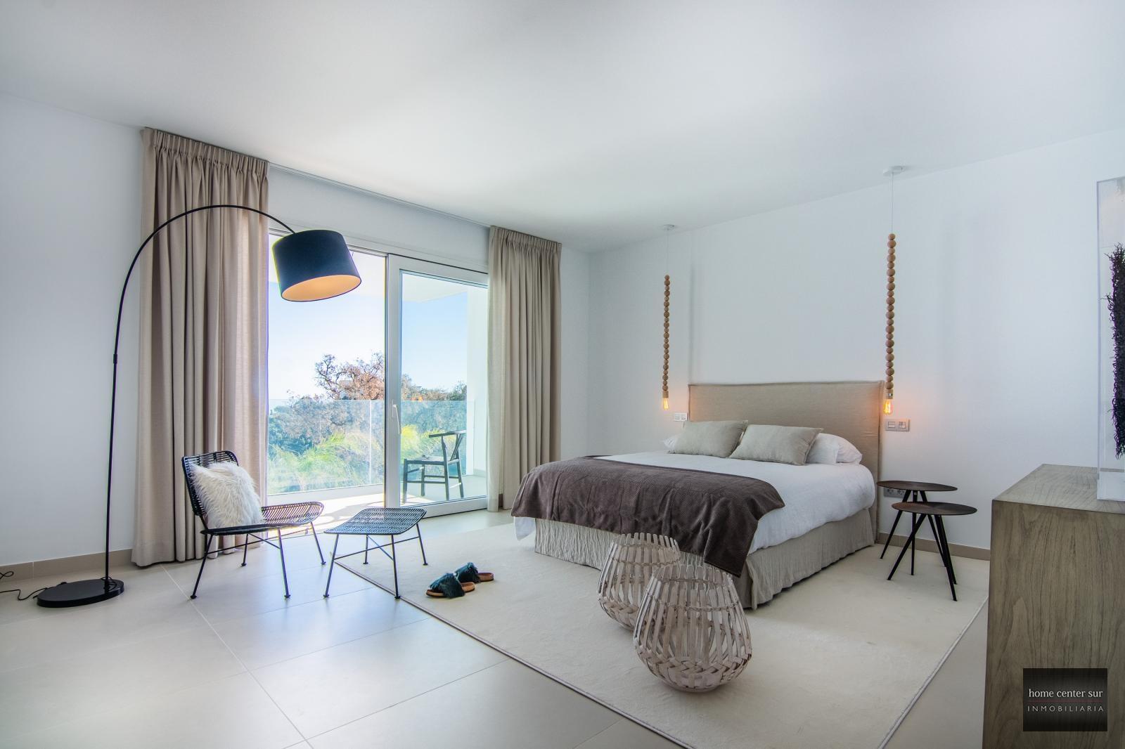 Luksus-Villa myynnissä  Avenida Ojen 1 (Marbella), 1.980.000 €