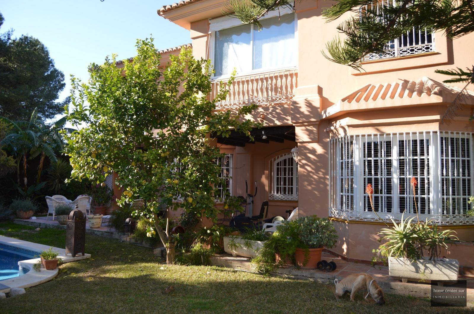 Villa de Lujo en venta en El Coto (Fuengirola), 899.900 €