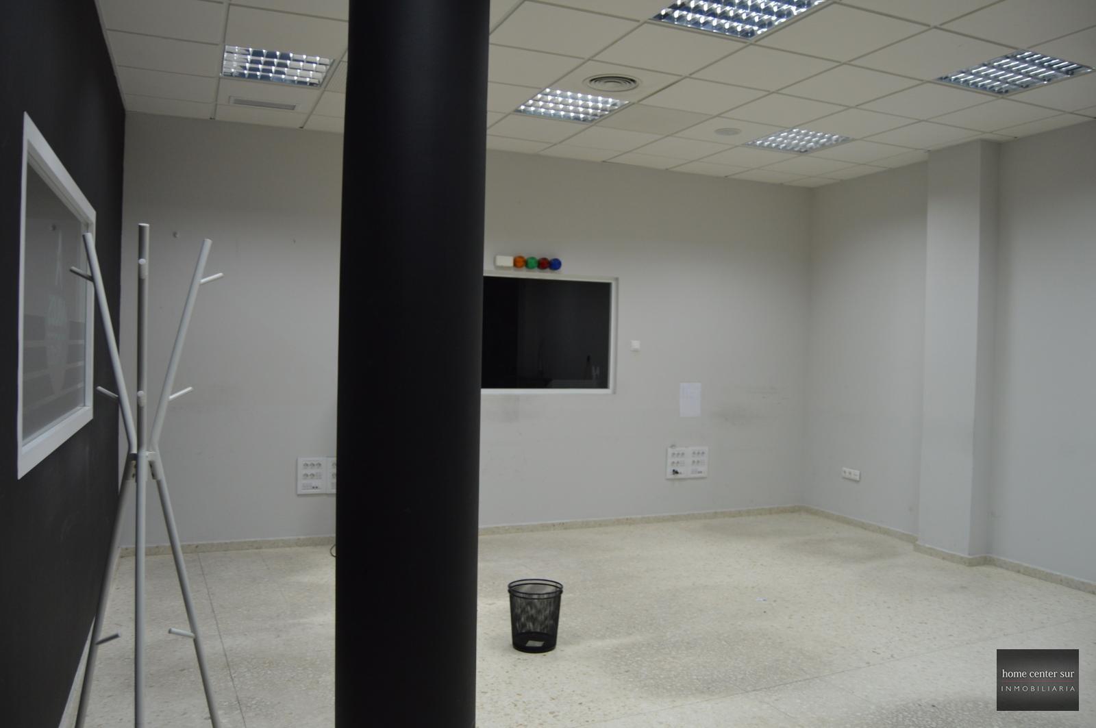 Bureau en location à Avenida de Mijas (Fuengirola), 4.950 €/mois
