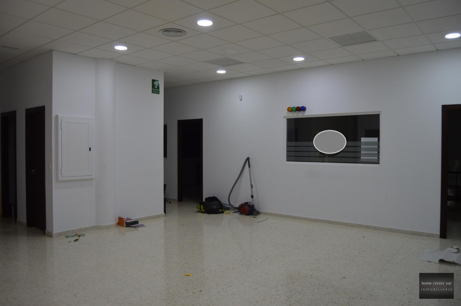Office for rent in Avenida de Mijas (Fuengirola), 4.950 €/month