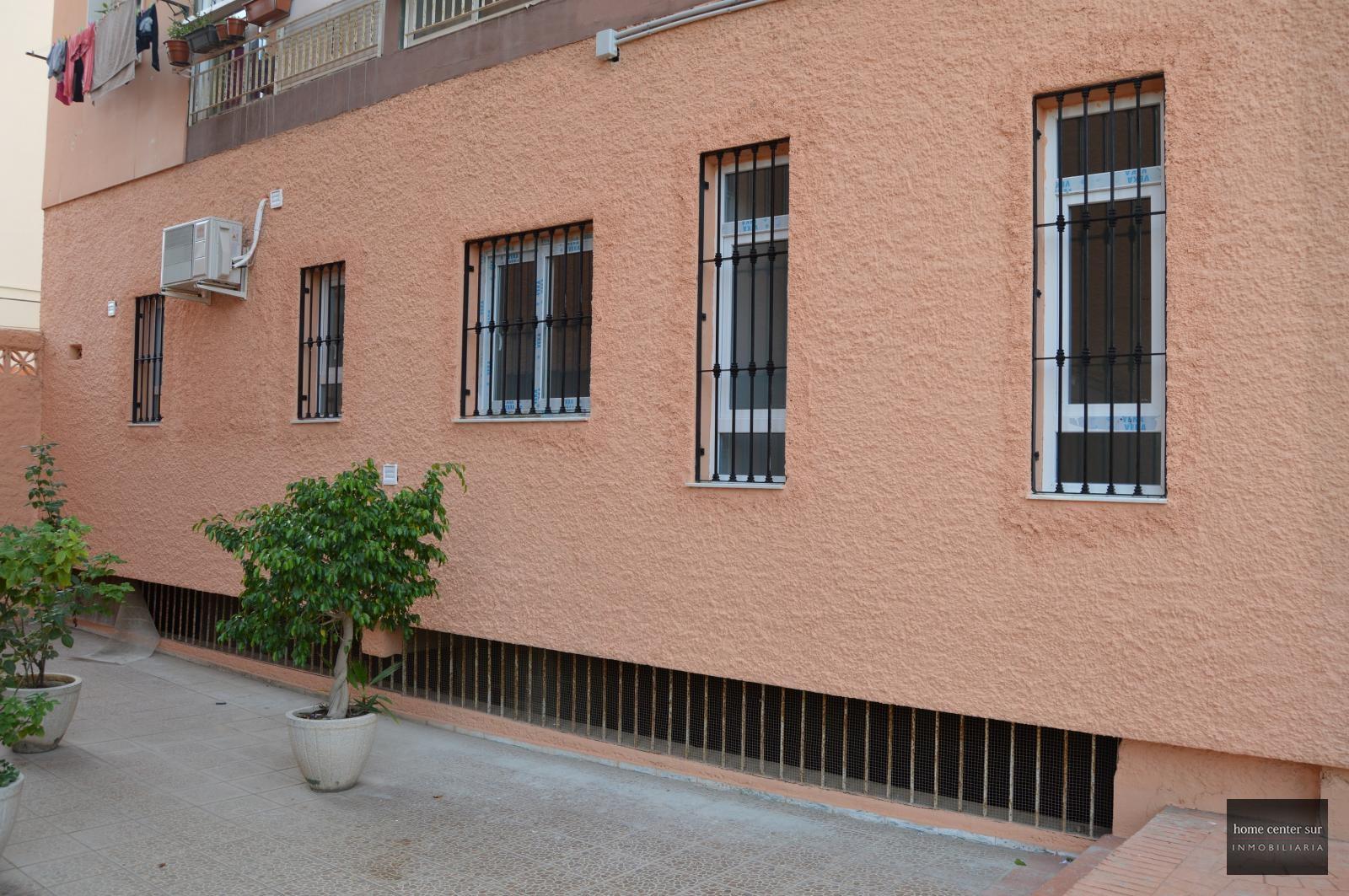 Apartamento venta a estrenar en calle de la cruz  16 (Torremolinos), 139.000 €