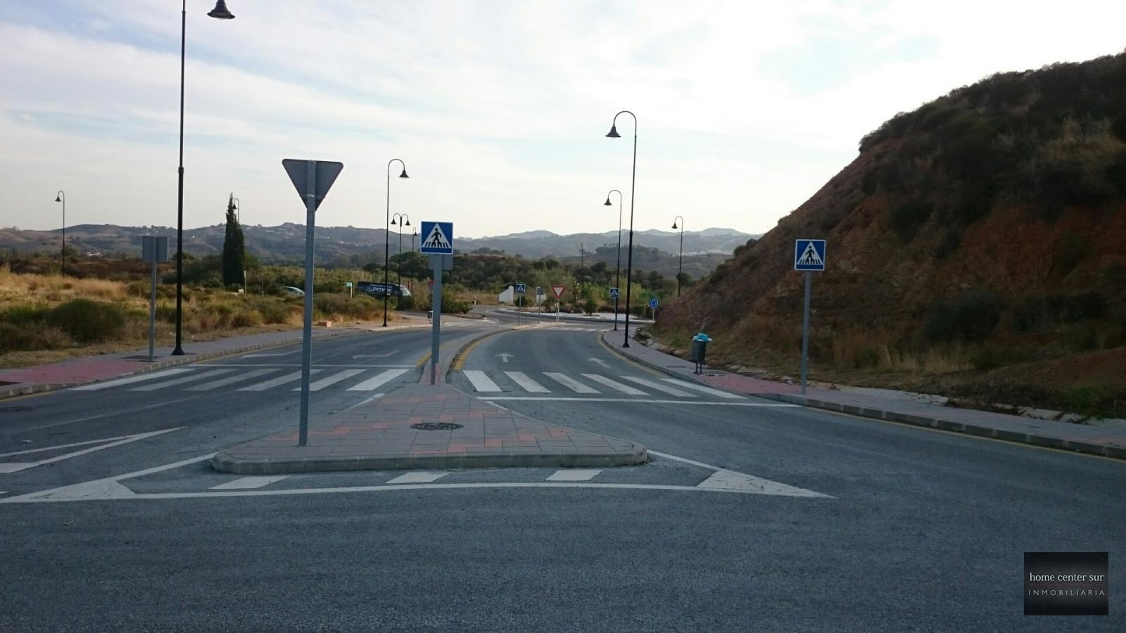 Tomt uthyres i Carretera Fuengirola a Coín unde (Mijas Costa)