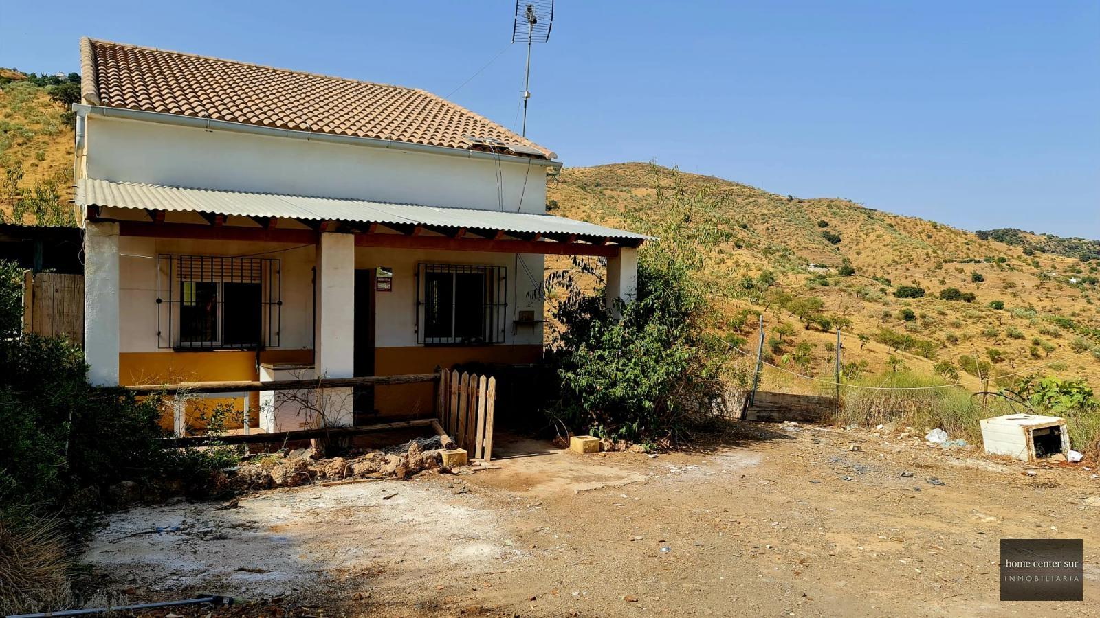 Country Properties for sale in Paraje El Burro (Casabermeja), 95.000 €